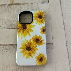 Casely IPhone 13 ProMax, summer yellow flowers.